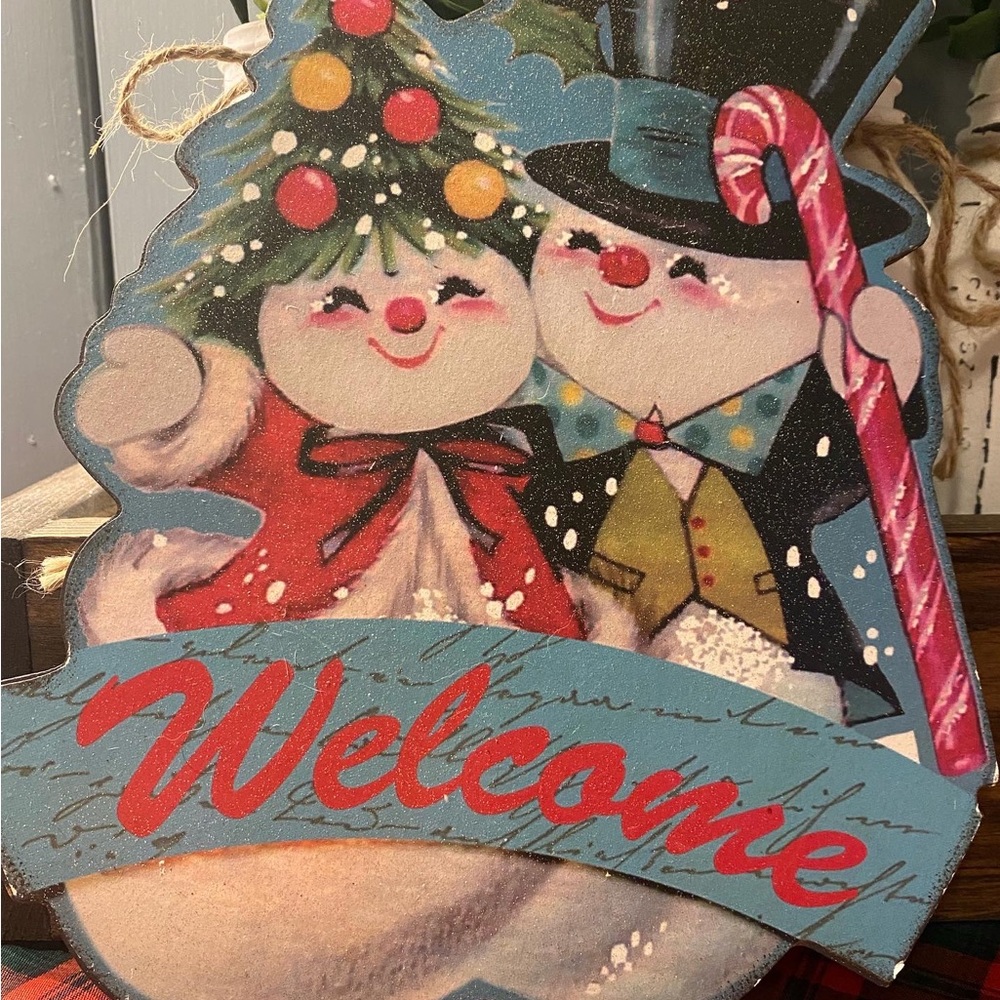 ⭐️5/$20 Cute vintage look sign can be hung or set up